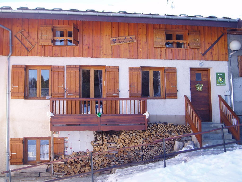 Chalet Les Gentianes Ла-Плань Экстерьер фото